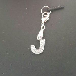 Cell phone jewlery