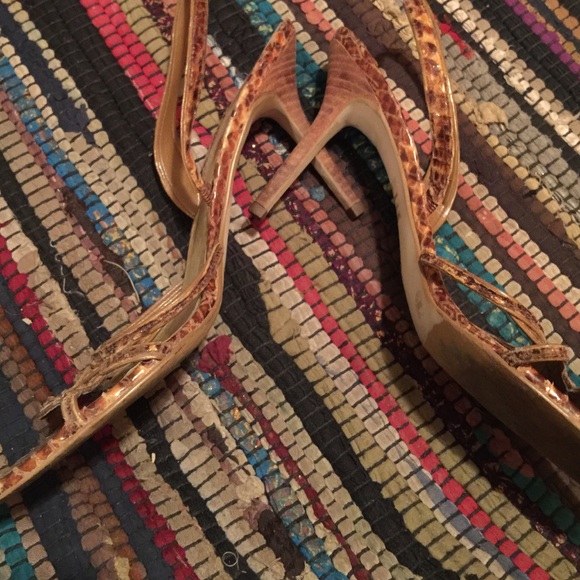 BCBG - Picture 3 of 3