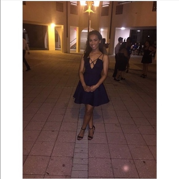 Dress - Picture 1 of 1