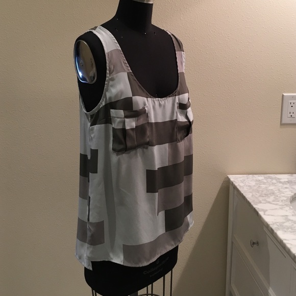 Fun Geometric Tank-top - Picture 3 of 4