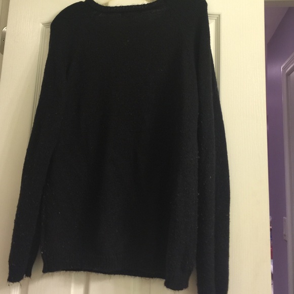 Forever 21 sweater - Picture 2 of 3