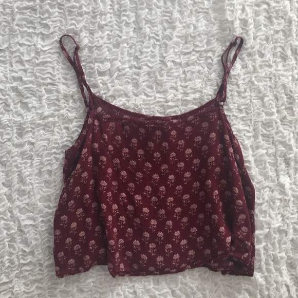 Maroon Cropped Tanktop - Picture 3 of 3