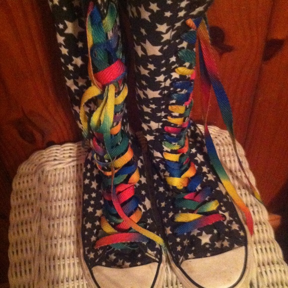 Converse boots and Alabama bracelet