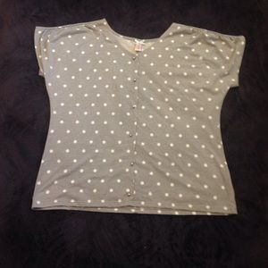 Classy Capped-Sleeved Blouse