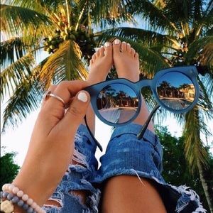 Meet your Posher, Sisiana