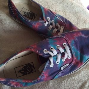 size 7 tye dye woman's vans