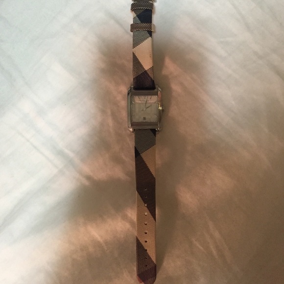 Burberry Jewelry - AUTHENTIC Burberry watch. Lightly worn!!!