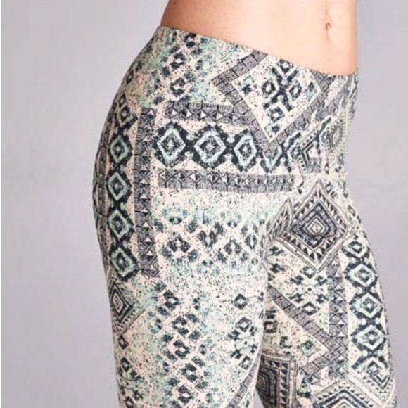 Ivory & Mint Bohemian Leggings - Picture 4 of 4