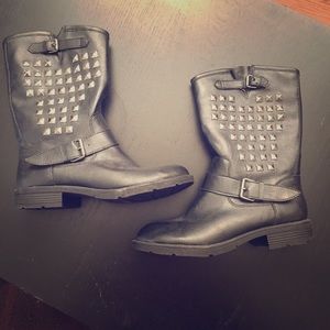 Rock & Republic studded boots