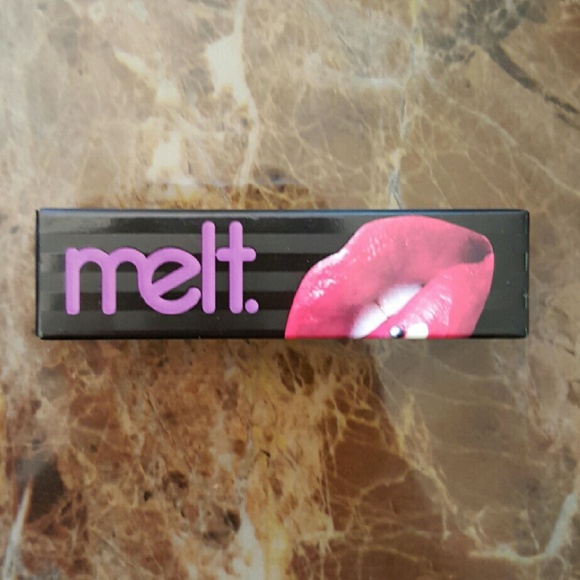 MELT MATTE LONG STAYING POWER In Shady Lady