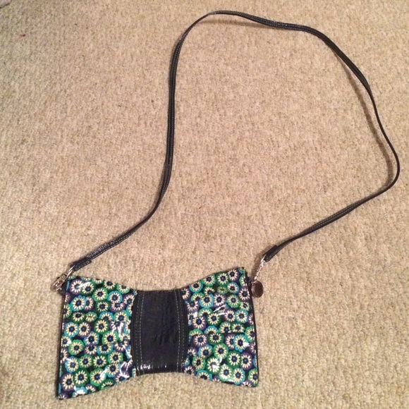 Brand new Vera Bradley "Frill" purse/clutch