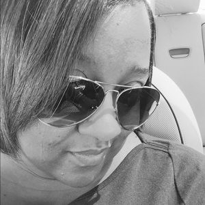 Meet your Posher, Lakeisha