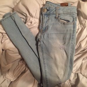 American Eagle Light Wash Skinny Jeggings