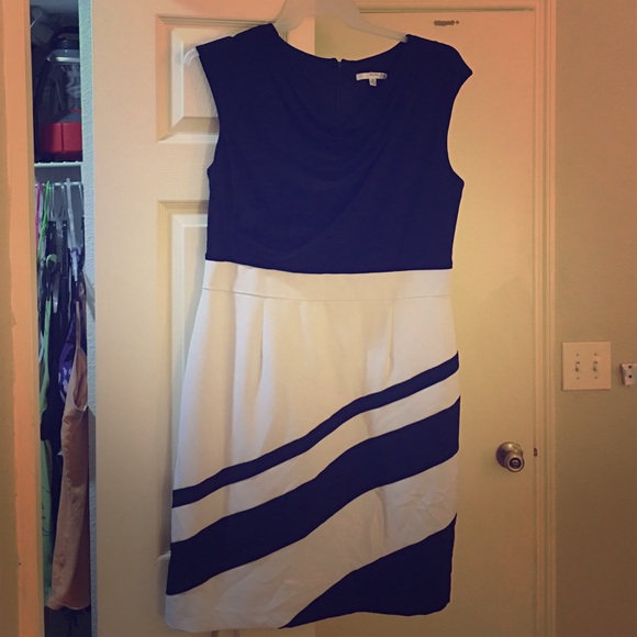 🔻Reduced🔻Black and White Studio One Dress