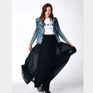 NWT Sheer Pleated Maxi-Skirt with Pockets