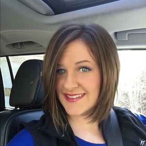 Meet your Posher, Traci