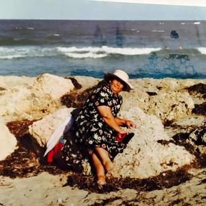 Meet your Posher, Lilyna