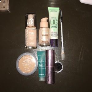 Makeup bundle