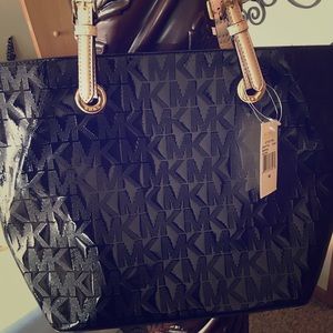 Micheal Kors jet set leather tote