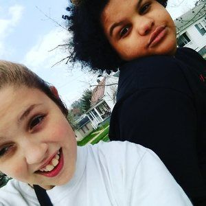 Meet your Posher, Hillary