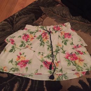 Hollister mini skirt