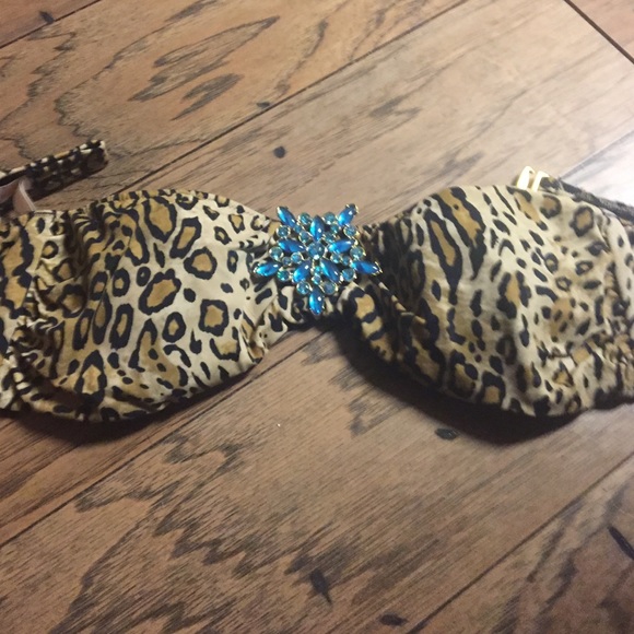 Victoria's Secret bikini top - Picture 1 of 1