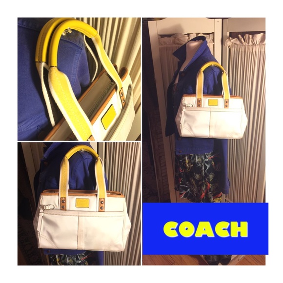 SALE🌷COACH OFF WHITE NYLON/YELLOW LEATHER BAG