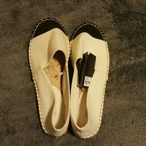 Canvas flats