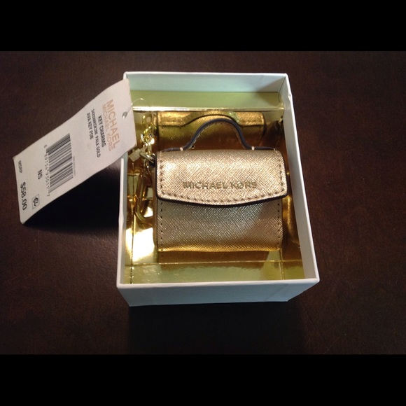 Sold - Picture 1 of 1