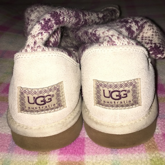 Burgundy and Cream Knitted Uggs - Picture 2 of 3