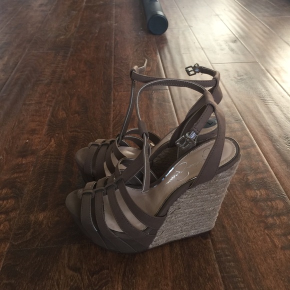Jessica Simpson Wedges
