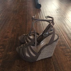 Jessica Simpson Wedges