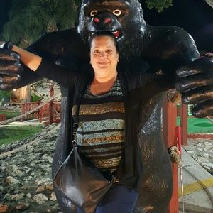 Meet your Posher, Omayra