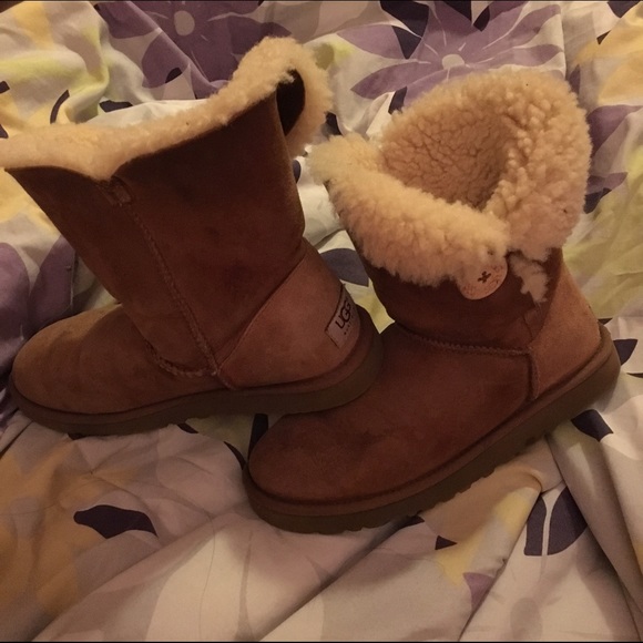 chestnut ugg boots