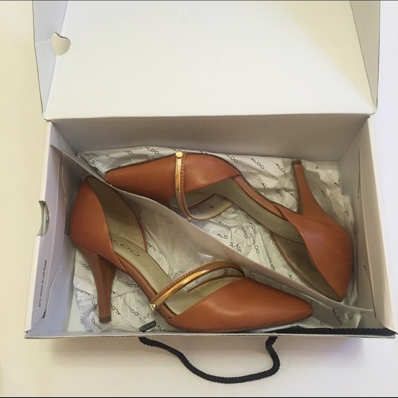 ALDO 'Hogsed' Leather Pump - Picture 2 of 4