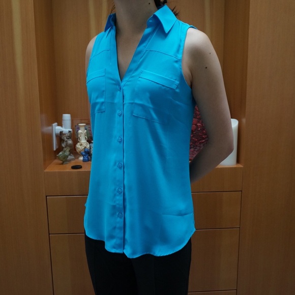 Express Portofino sleeveless shirt *LIKE NEW*