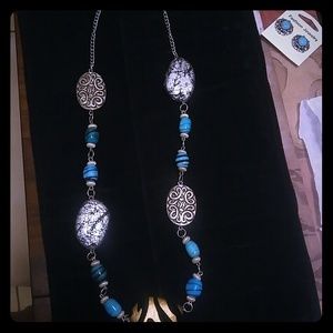 Silver and black turquoise neclace!