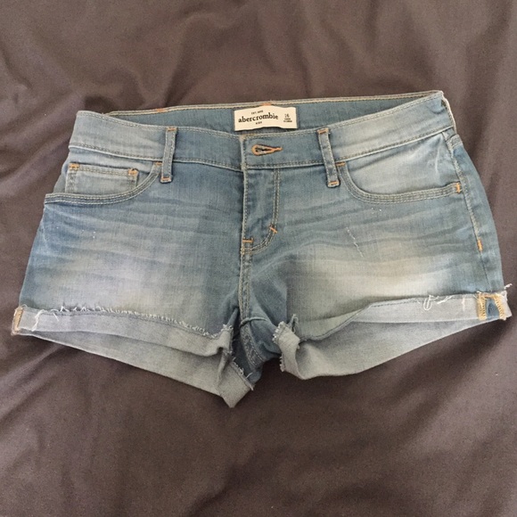 ABERCROMBIE SHORTS SIZE 0