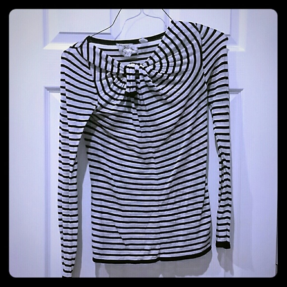 Gathered striped shirt
