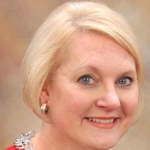 Meet your Posher, Myra