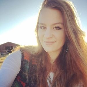 Meet your Posher, Eve