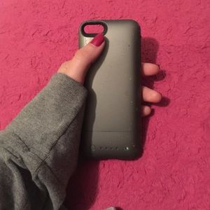 iPhone 5/5s charging case