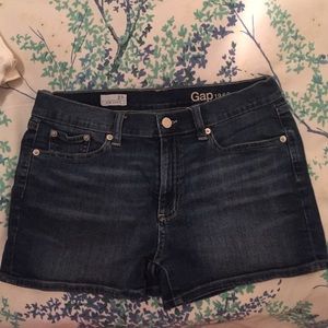 Gap 1969 slim Jean shorts