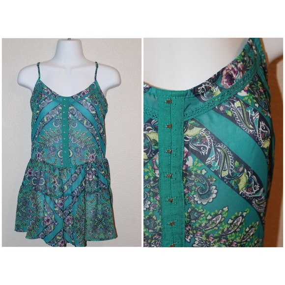 Gorgeous Paisley & Floral Pattern Tank Top - Picture 7 of 7