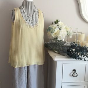 NWT Forever21 size Large top light yellow