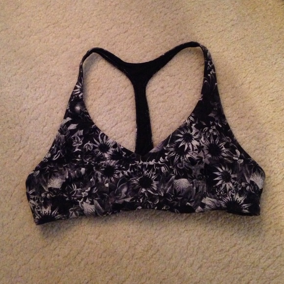 SOLD!!!!     Lululemon T back