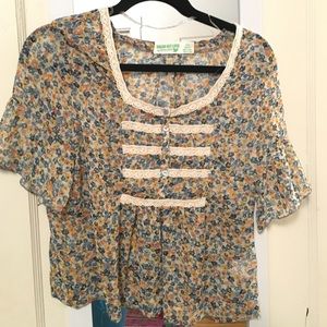 Festival Chic! Sheer floral crop top!