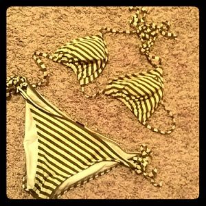 Hurley string bikini