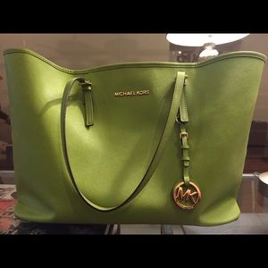 Michael Kors handbang