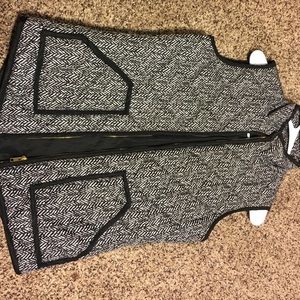 SJ brand herringbone vest with gold zipper